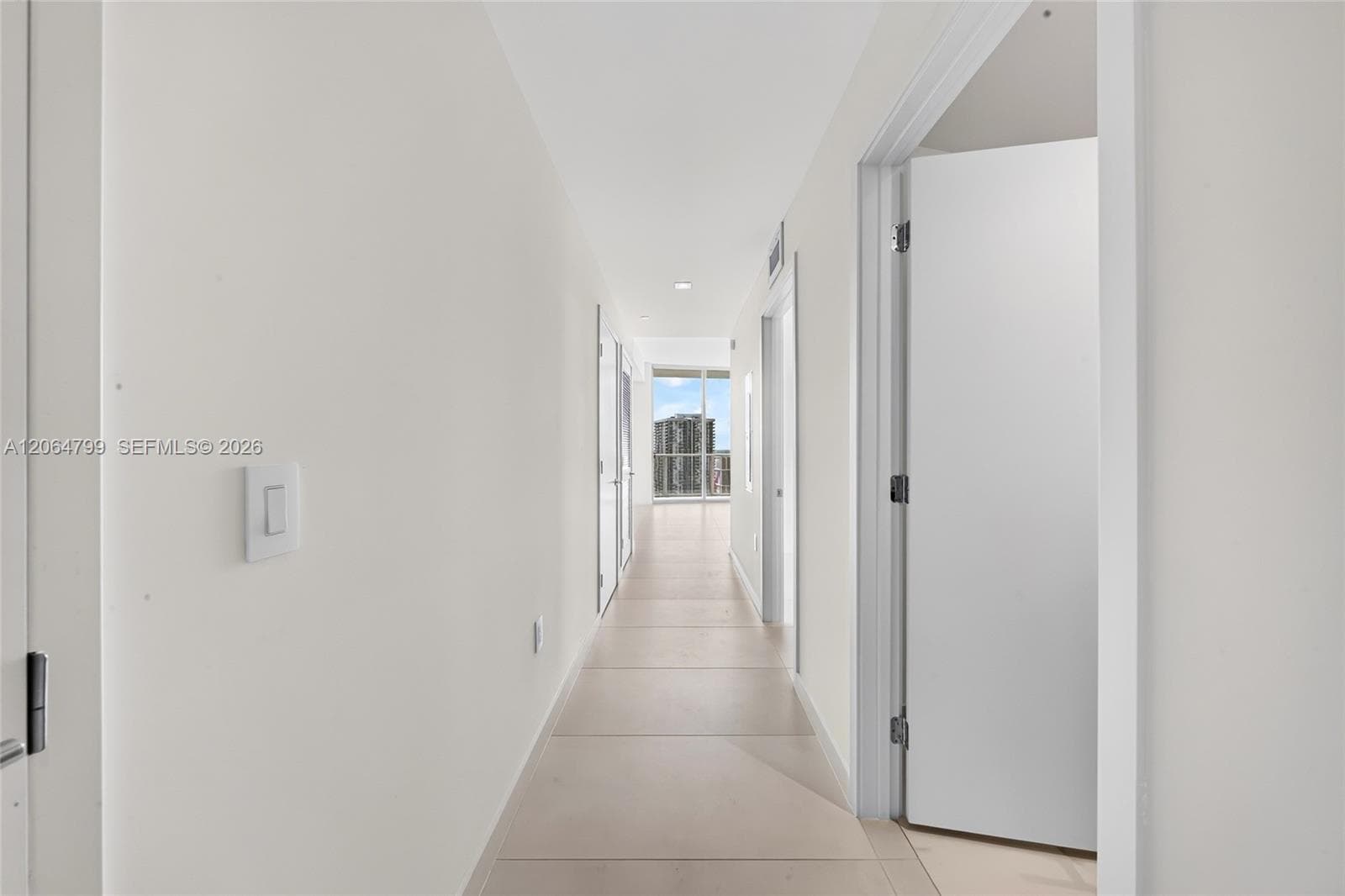 1400 Biscayne Blvd # 2607, Miami FL 33132