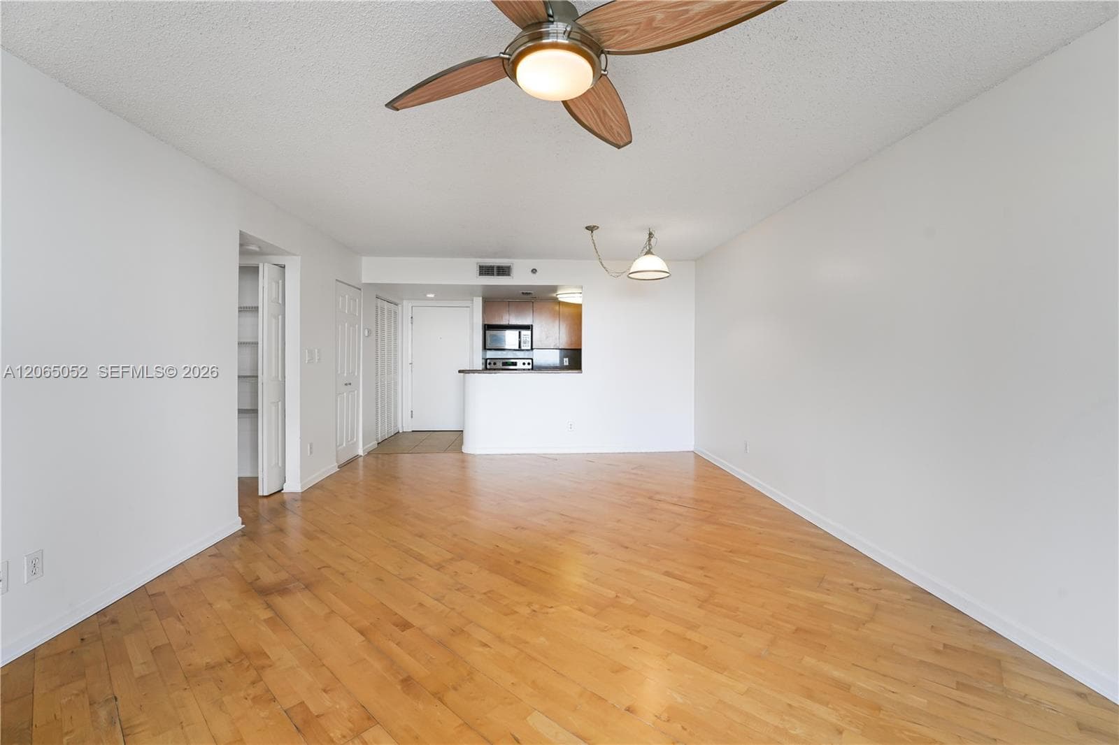 770 Claughton Island Dr # 808, Miami FL 33131