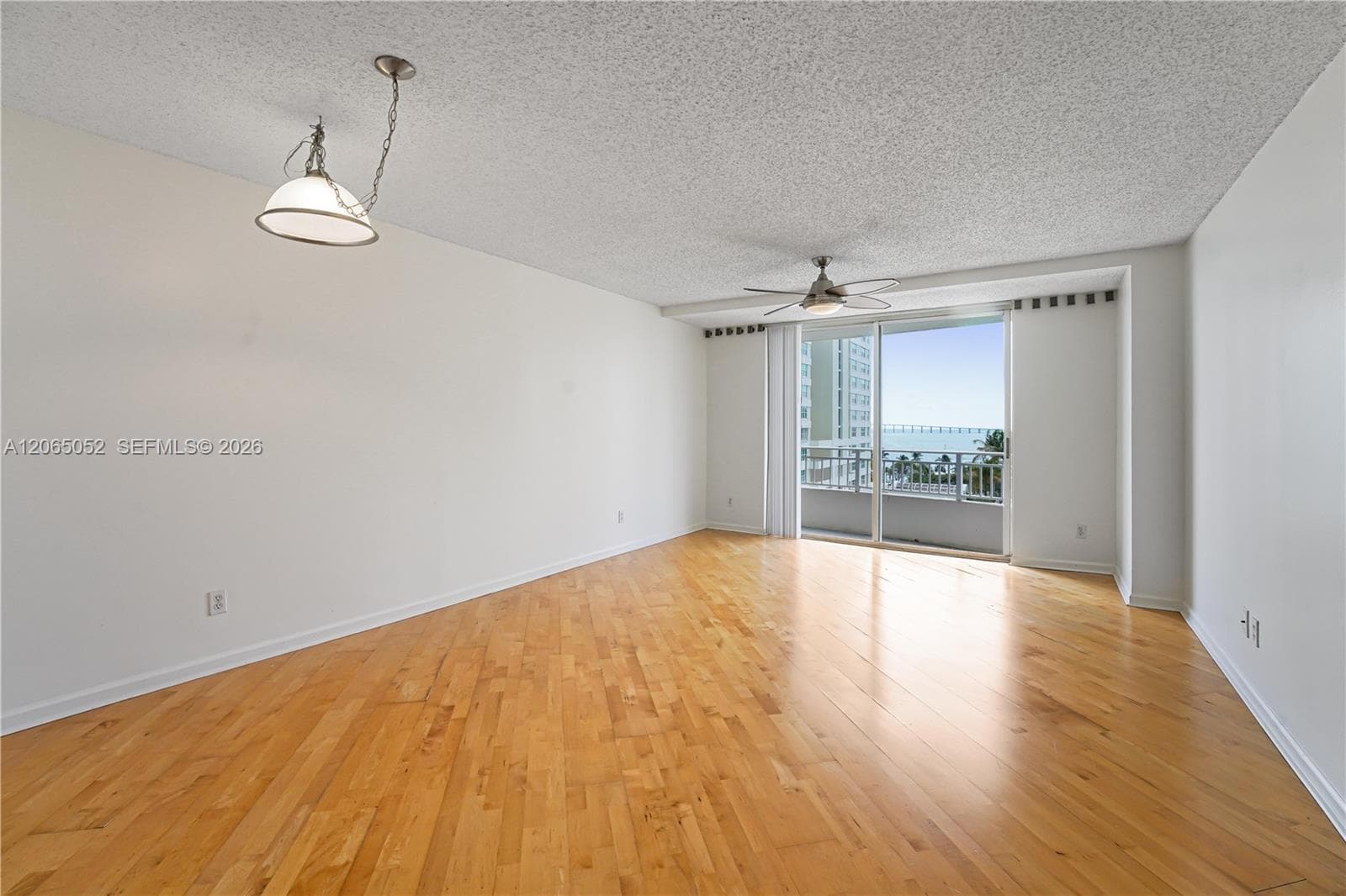 770 Claughton Island Dr # 808, Miami FL 33131