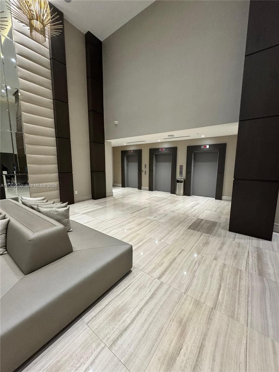 1010 SW 2nd Ave # 607, Miami FL 33130