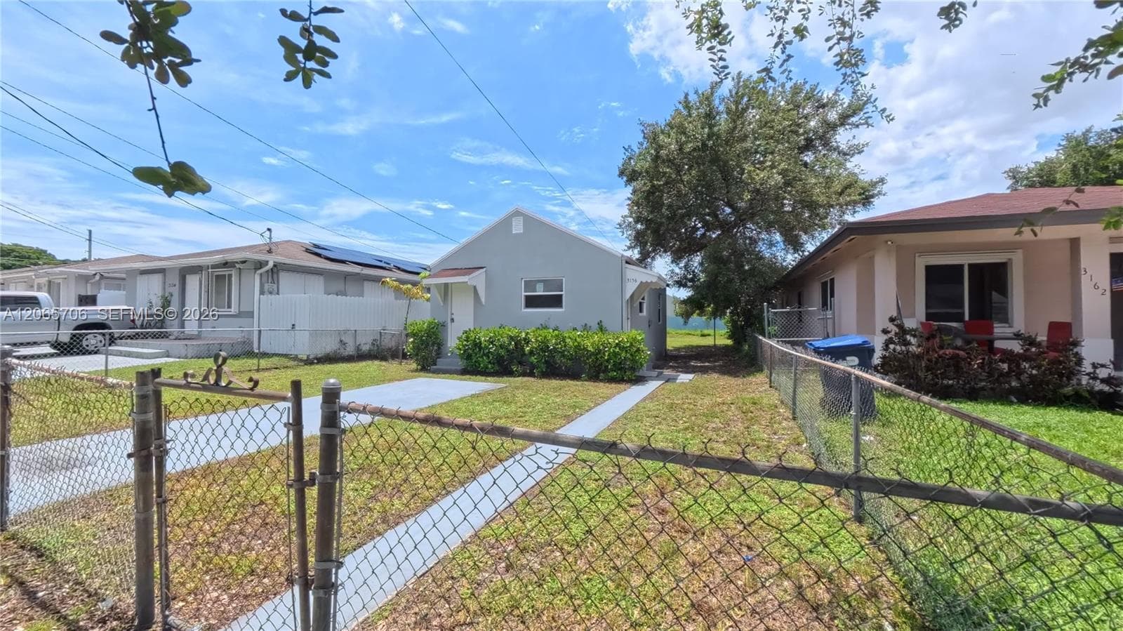 3156 NW 55th St, Miami FL 33142