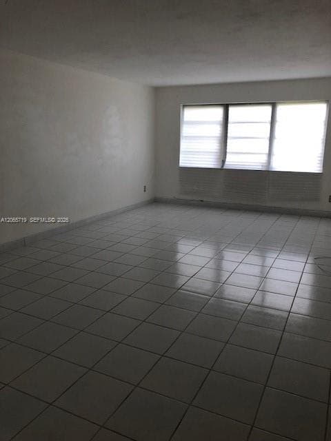 1530 NE 191st St # 240, Miami FL 33179
