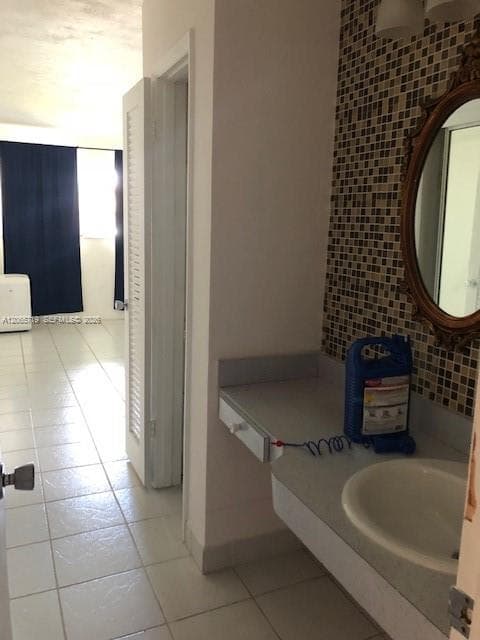 1530 NE 191st St # 240, Miami FL 33179