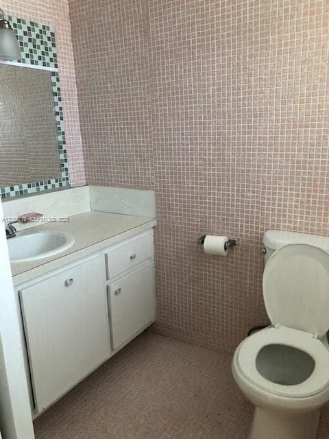 1530 NE 191st St # 240, Miami FL 33179
