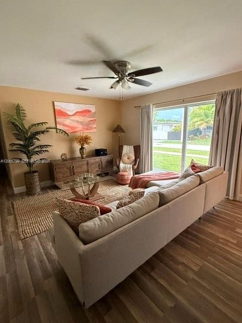 15435 SW 108th Ct, Miami FL 33157