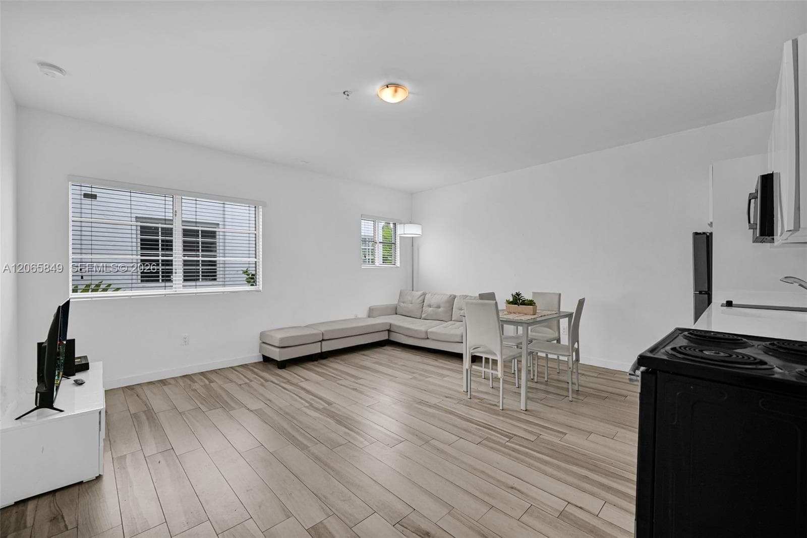 1560 Meridian Ave # 207, Miami Beach FL 33139