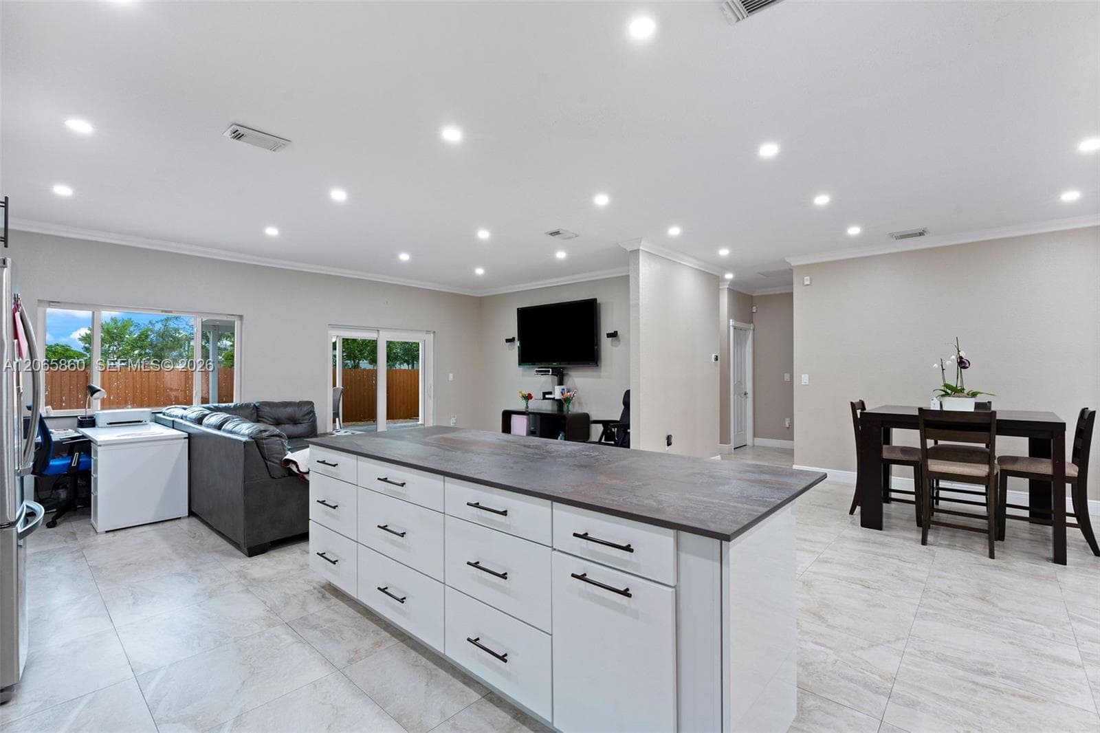 15717 SW 138th Ter, Miami FL 33196