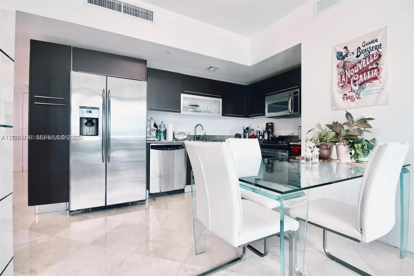 950 Brickell Bay Dr # 1807, Miami FL 33131