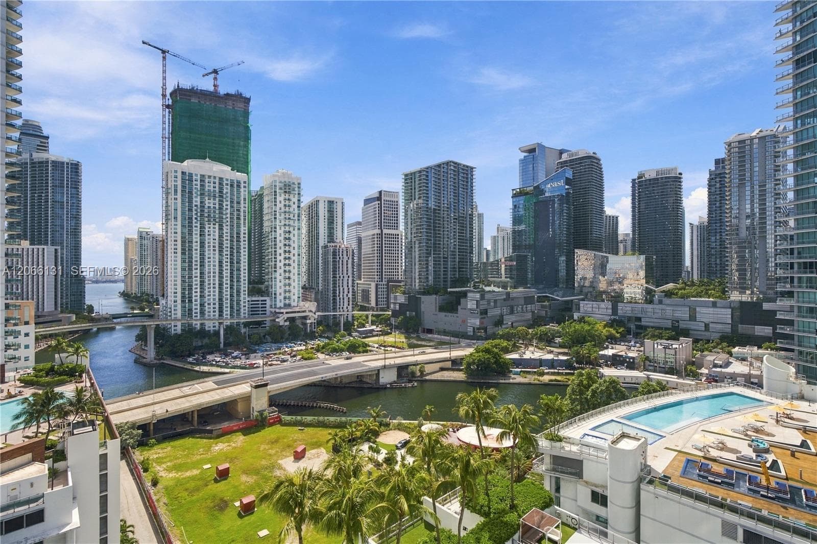 90 SW 3rd St # 1801, Miami FL 33130