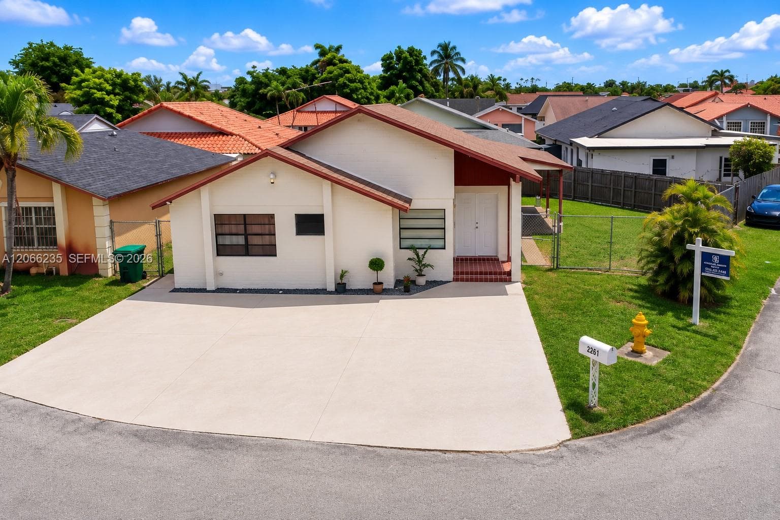 764 SW 99th Ct Cir, Miami FL 33174