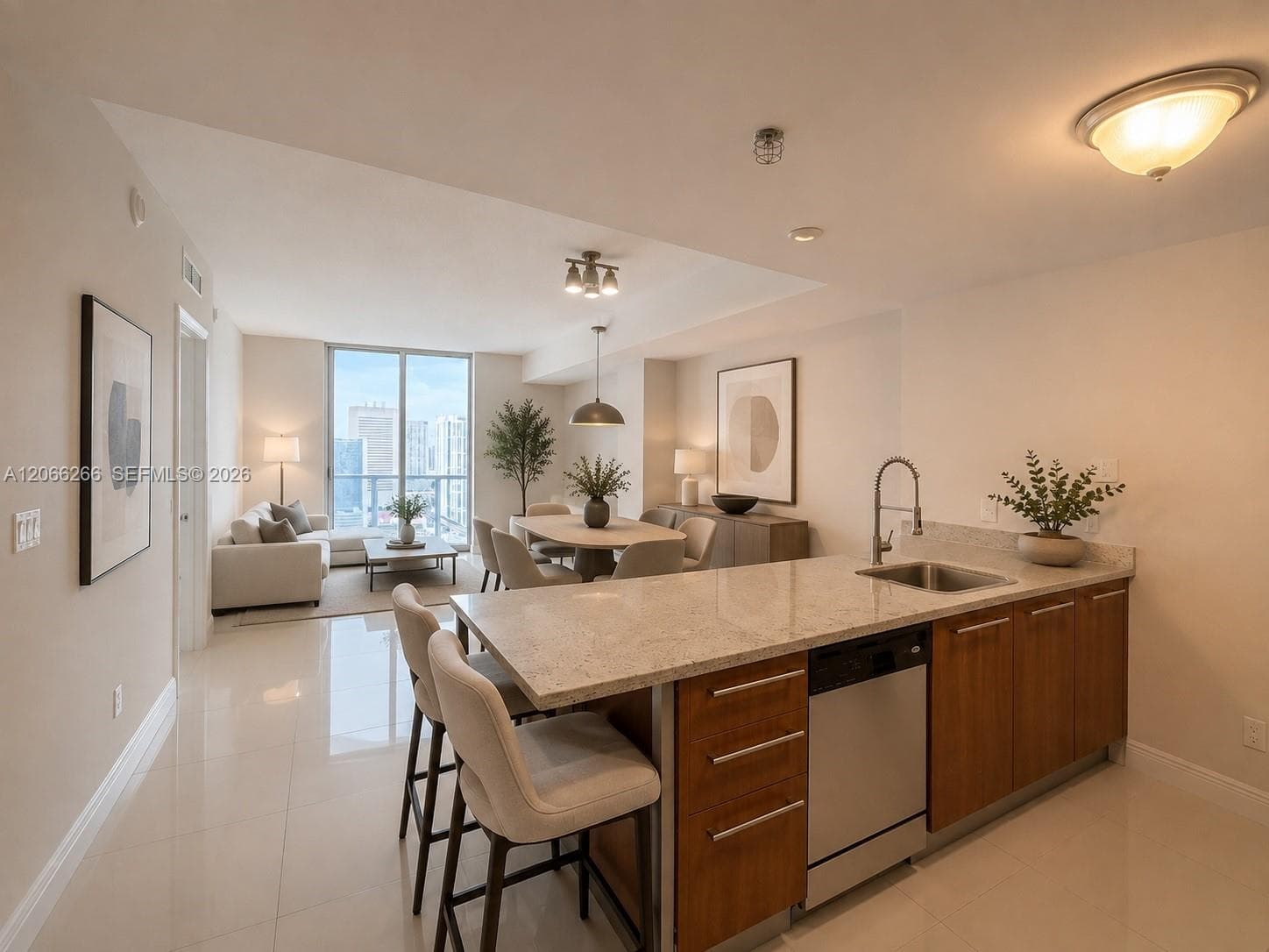 185 SW 7th St # 3105, Miami FL 33130