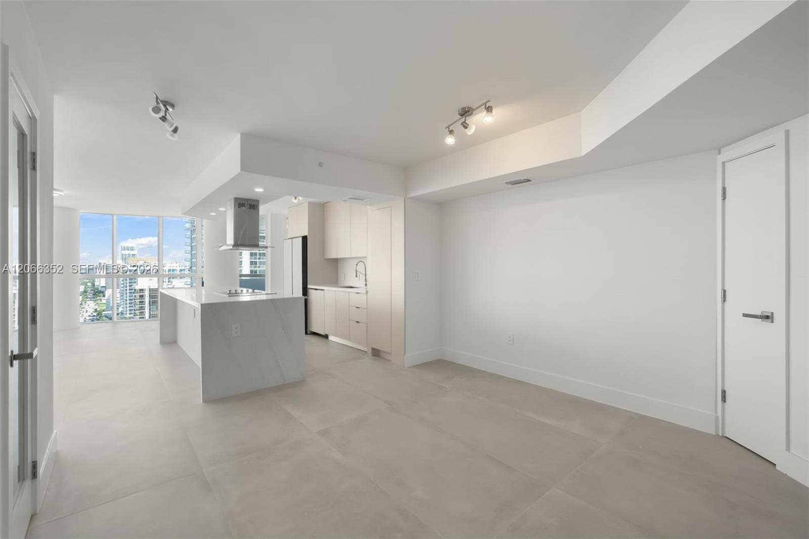 6301 Collins Ave # 2307, Miami Beach FL 33141