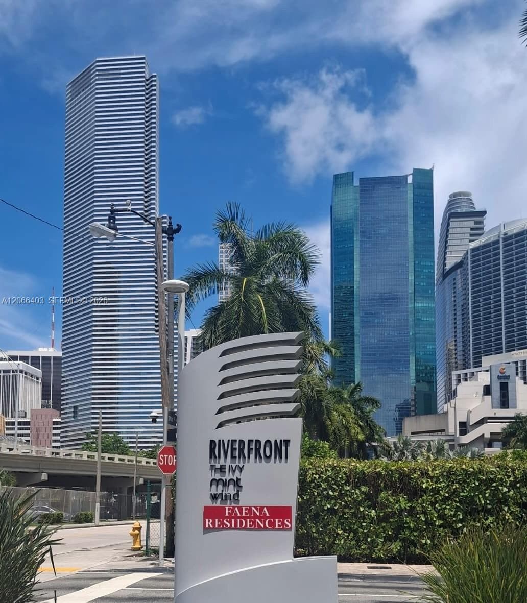 92 SW 3rd St # 3808, Miami FL 33130