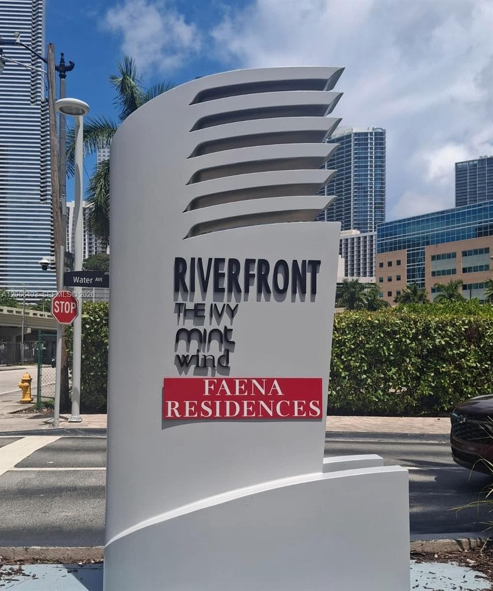 92 SW 3rd St # 3808, Miami FL 33130