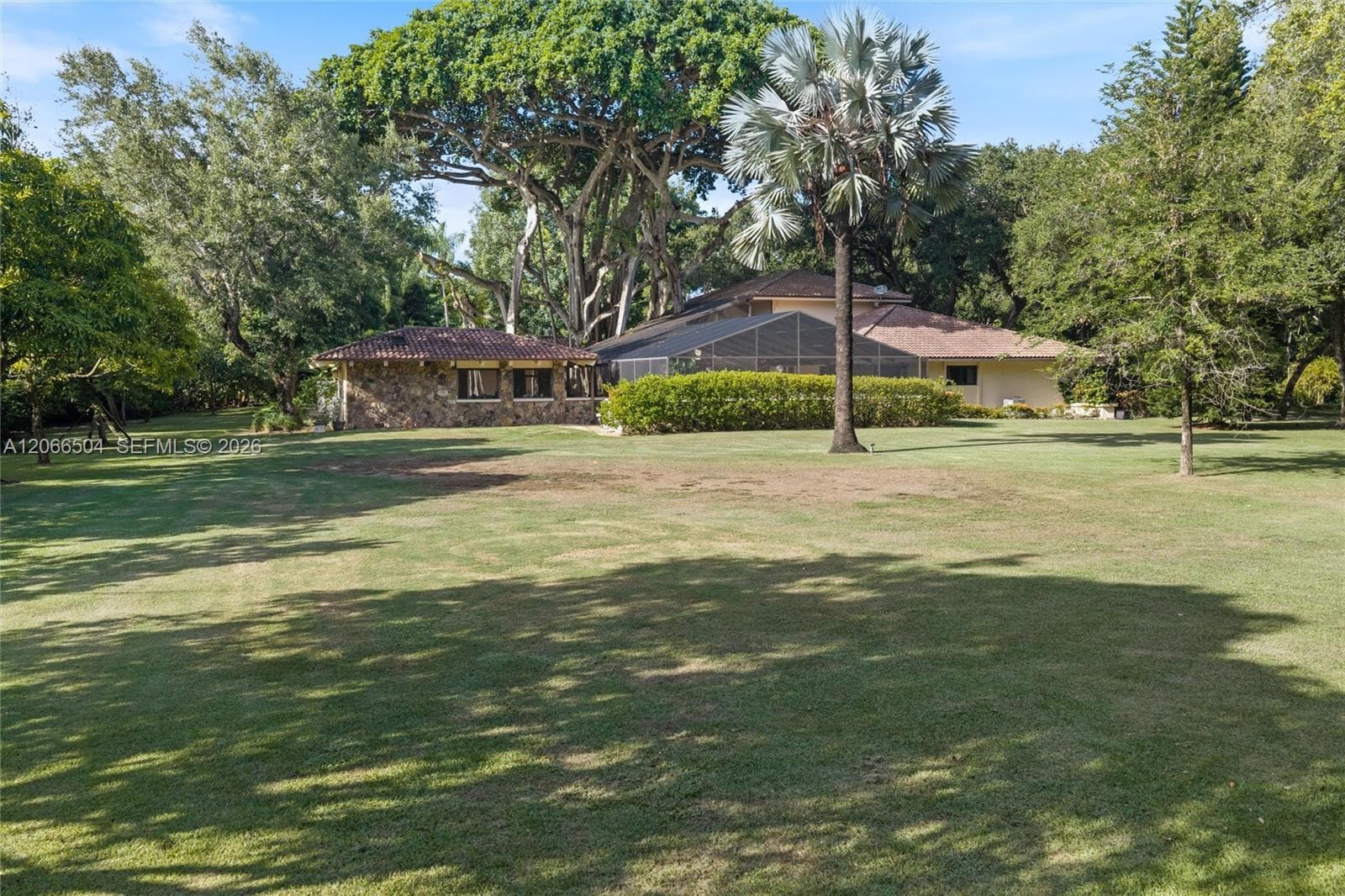 9490 Old Cutler Ln, Coral Gables FL 33156