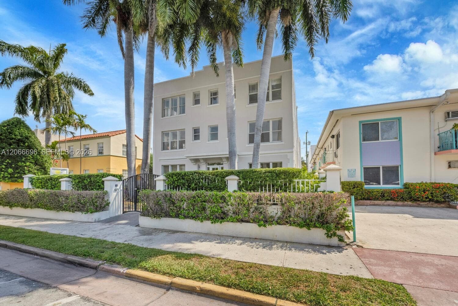 1027 Pennsylvania Ave # 201, Miami Beach FL 33139