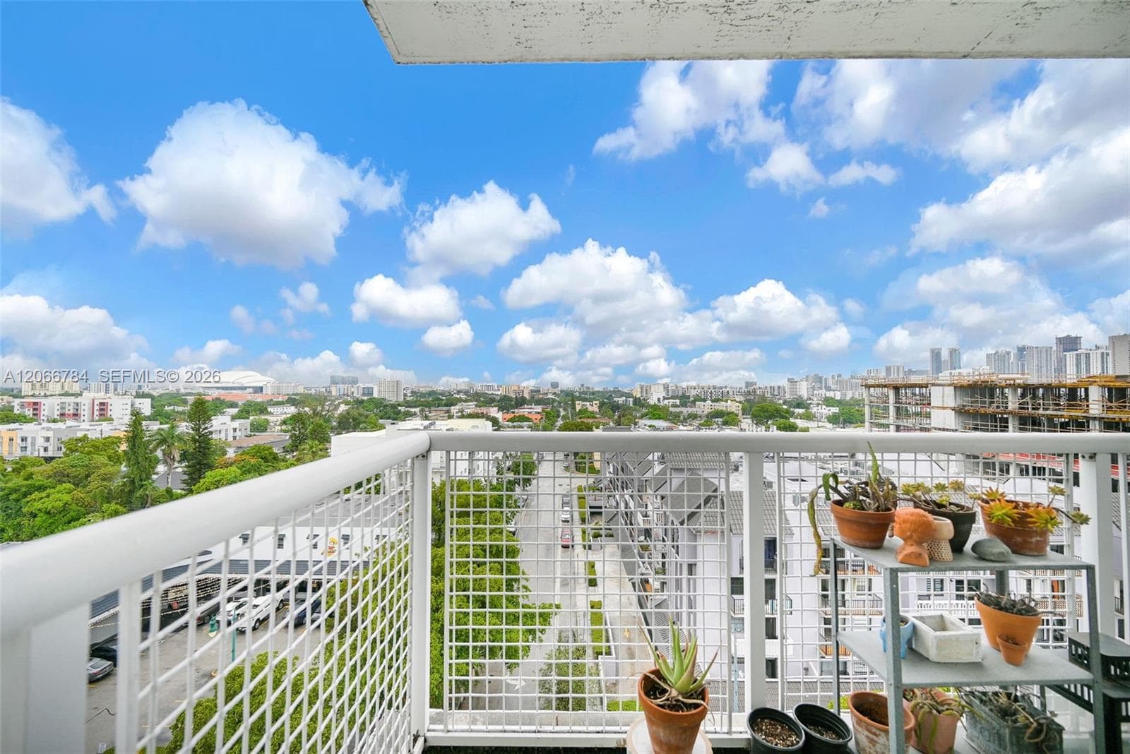 900 SW 8th St # 908, Miami FL 33130