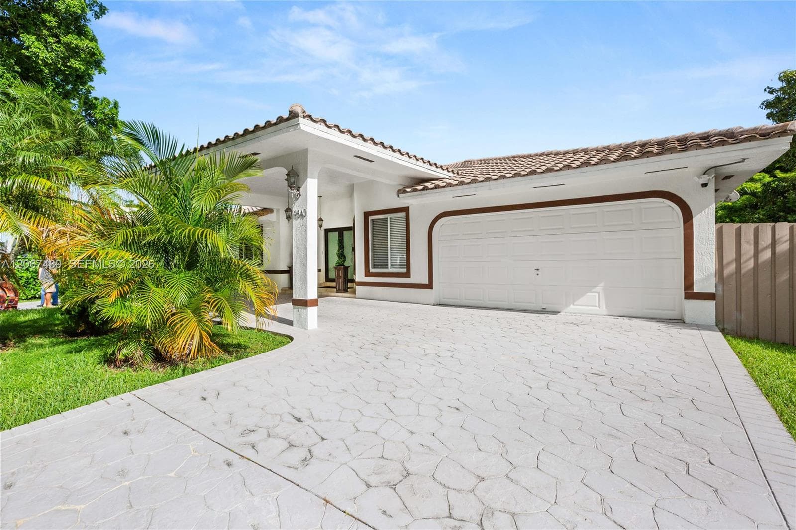 9840 NW 28th Ter, Doral FL 33172