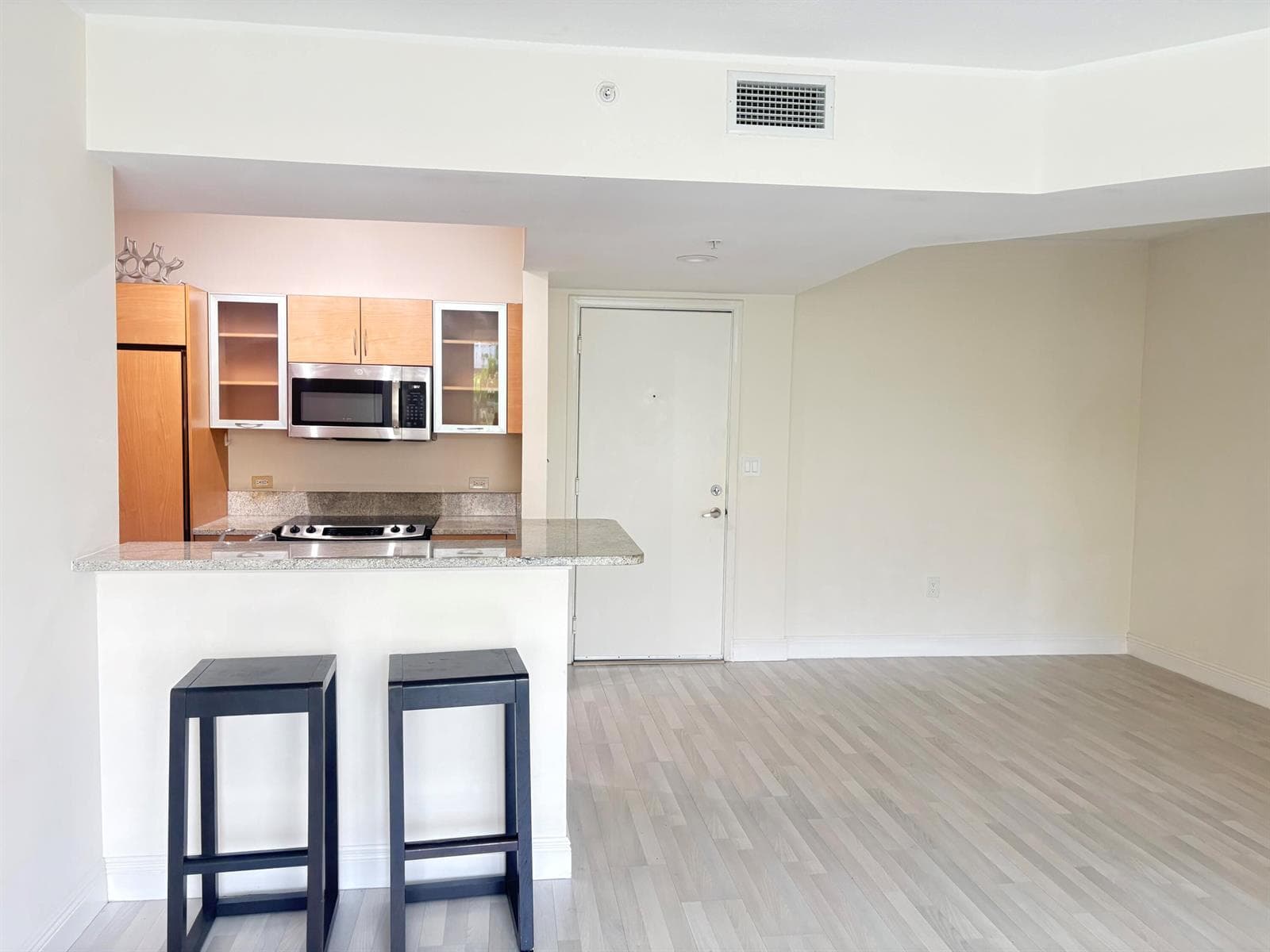 2775 NE 187th Street # 325, Miami FL 33180