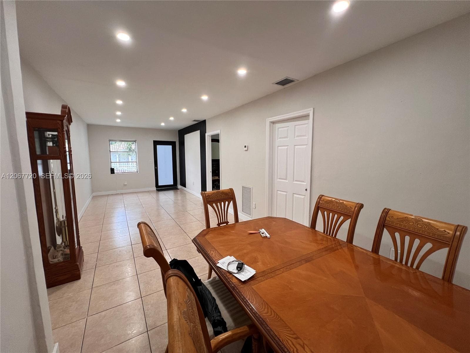 1318 NW 34th St, Miami FL 33142