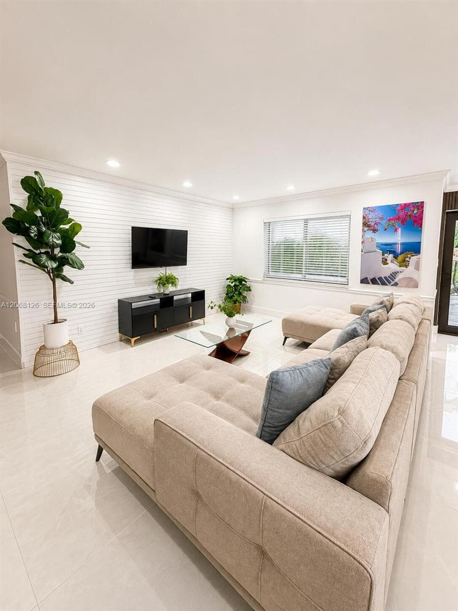 11351 SW 26th St, Miami FL 33165