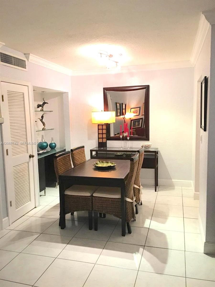 3905 SW 78th Ct # 205, Miami FL 33155