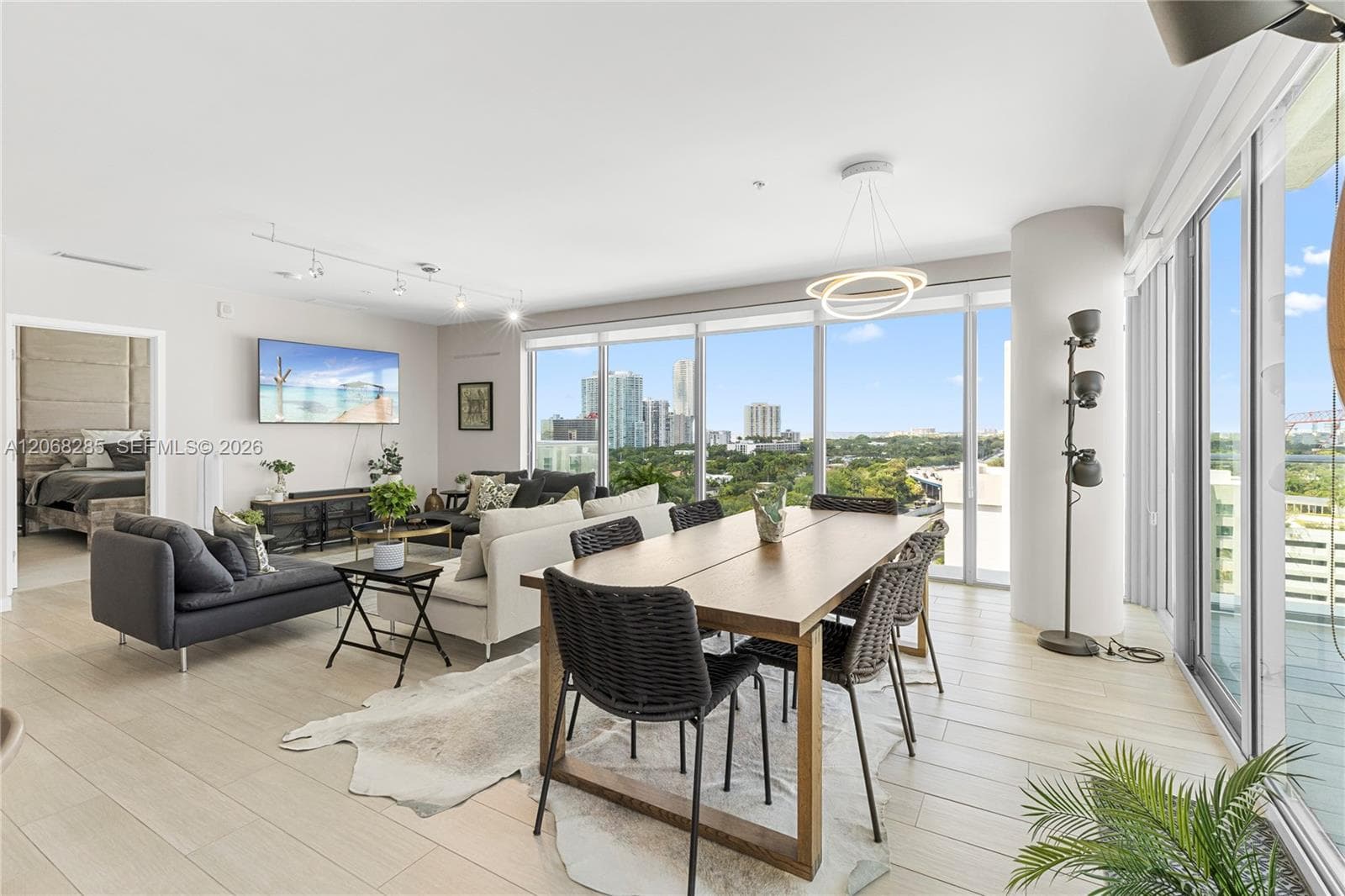 1600 SW 1st Ave # 1202, Miami FL 33129