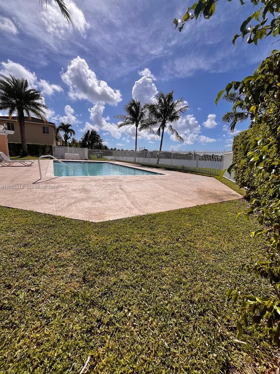 17722 SW 141st Ct, Miami FL 33177