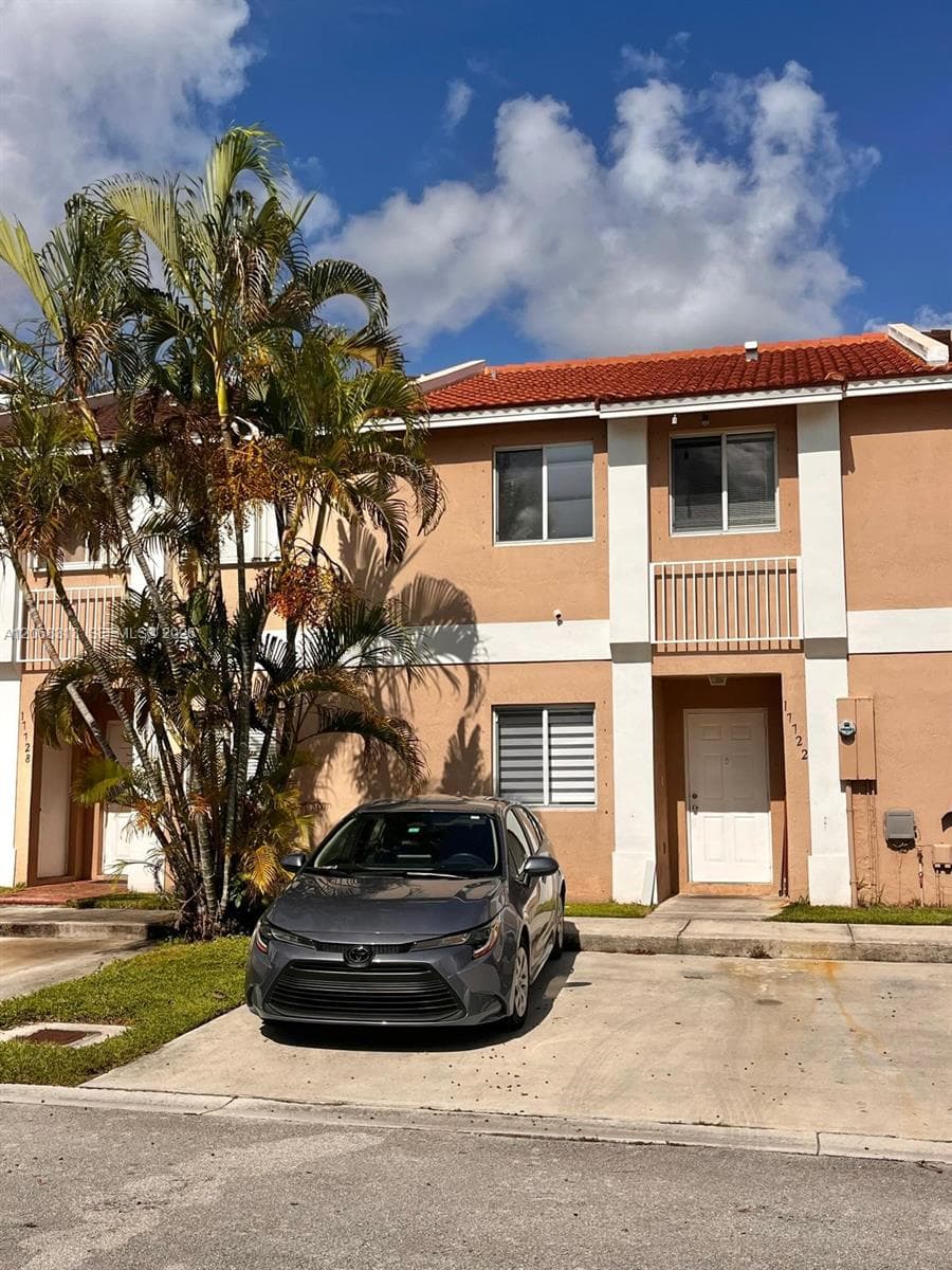 17722 SW 141st Ct, Miami FL 33177