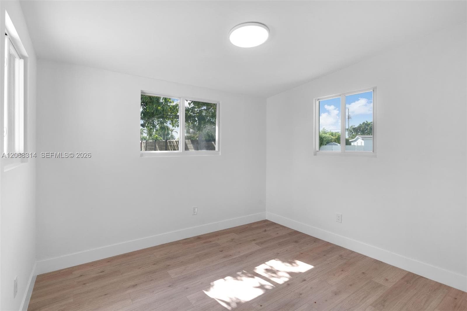 11445 SW 43rd Ter, Miami FL 33165