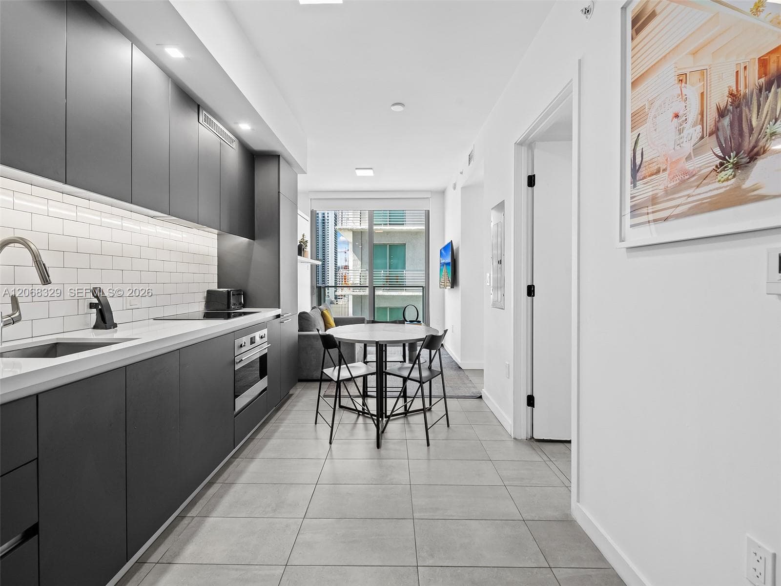 227 NE 2nd St # 1807, Miami FL 33132