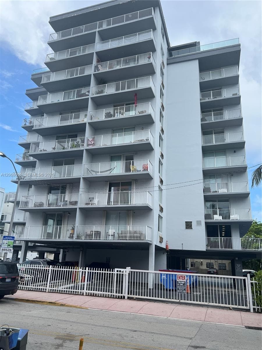 1255 Collins Ave # 705, Miami Beach FL 33139