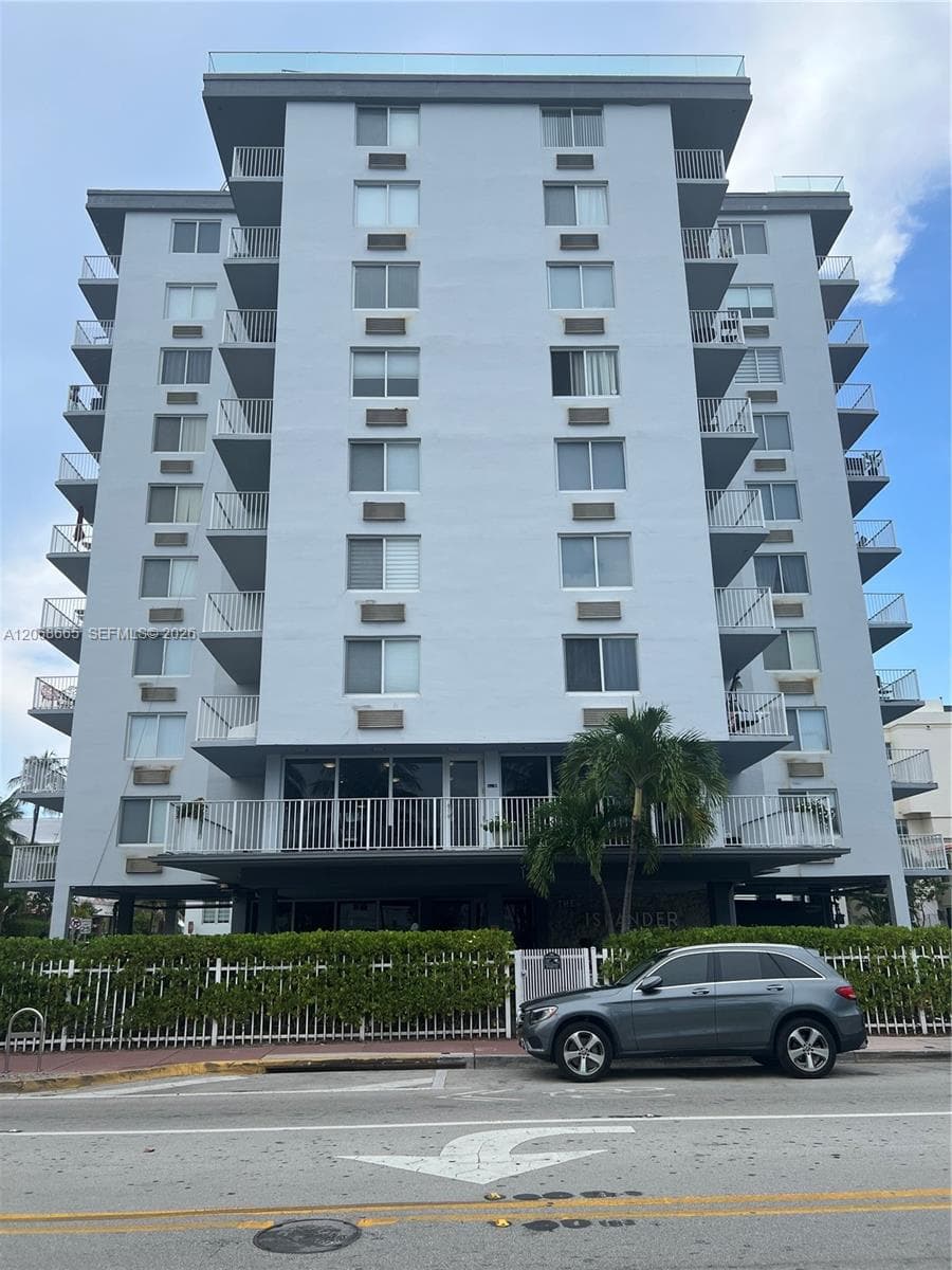 1255 Collins Ave # 705, Miami Beach FL 33139