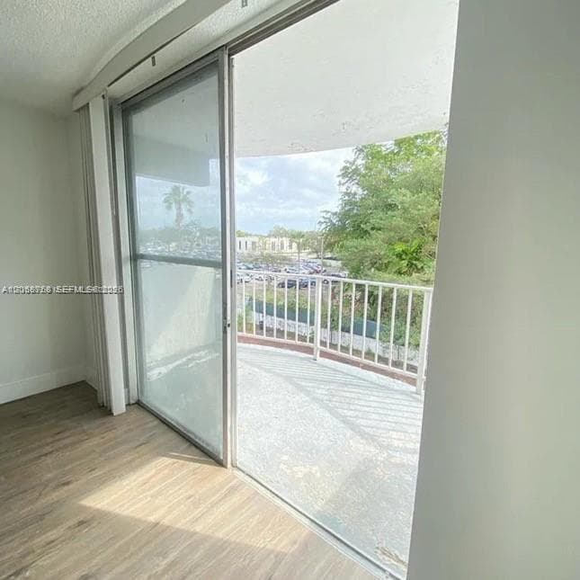492 NW 165th St Rd # 415, Miami FL 33169