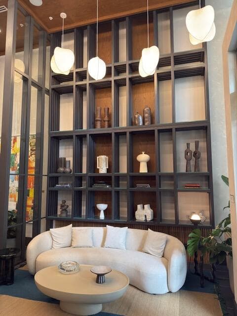 11 NE 6TH Street # 2215, Miami FL 33132