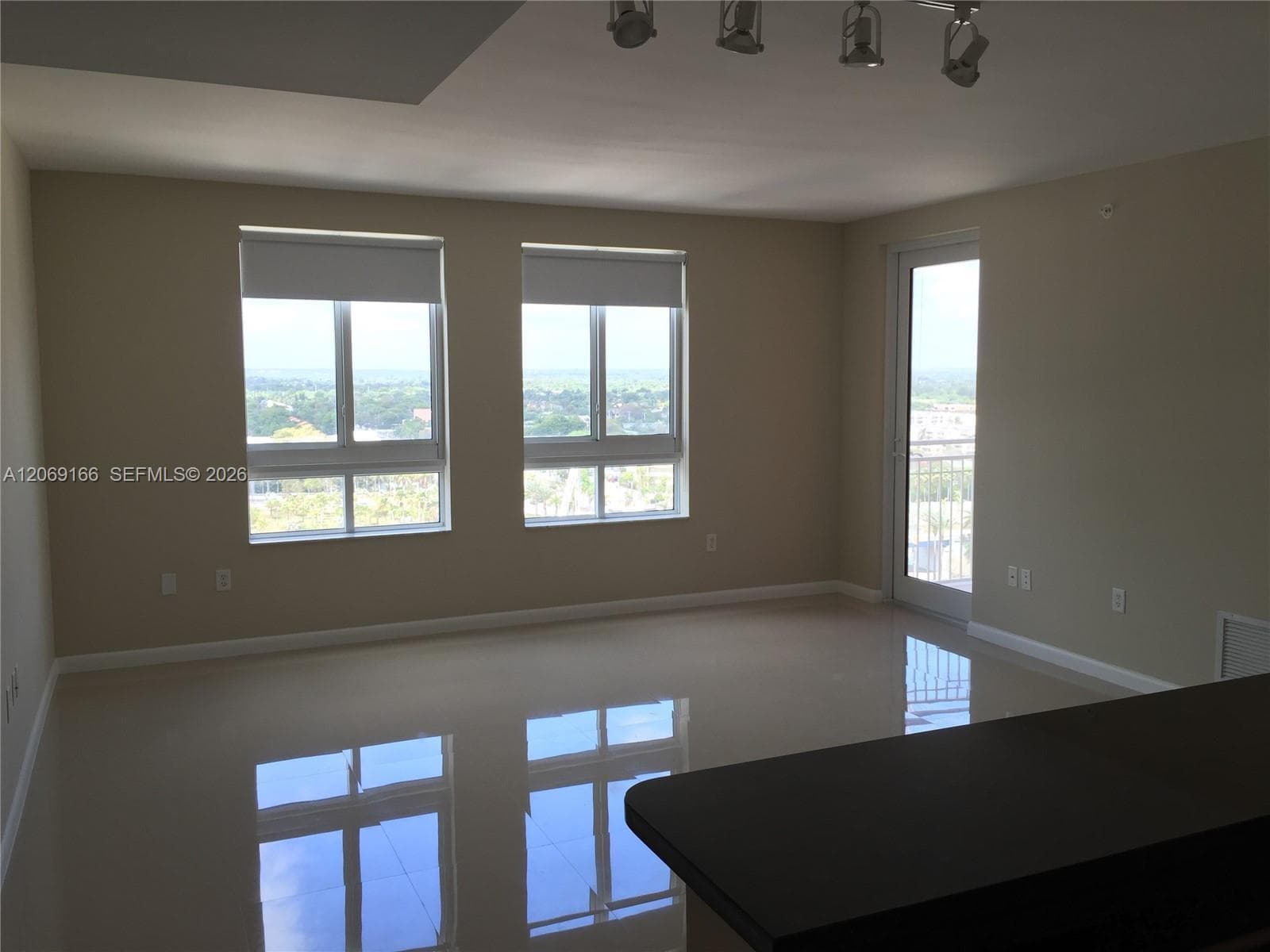 7350 SW 89th St # 1611S, Miami FL 33156