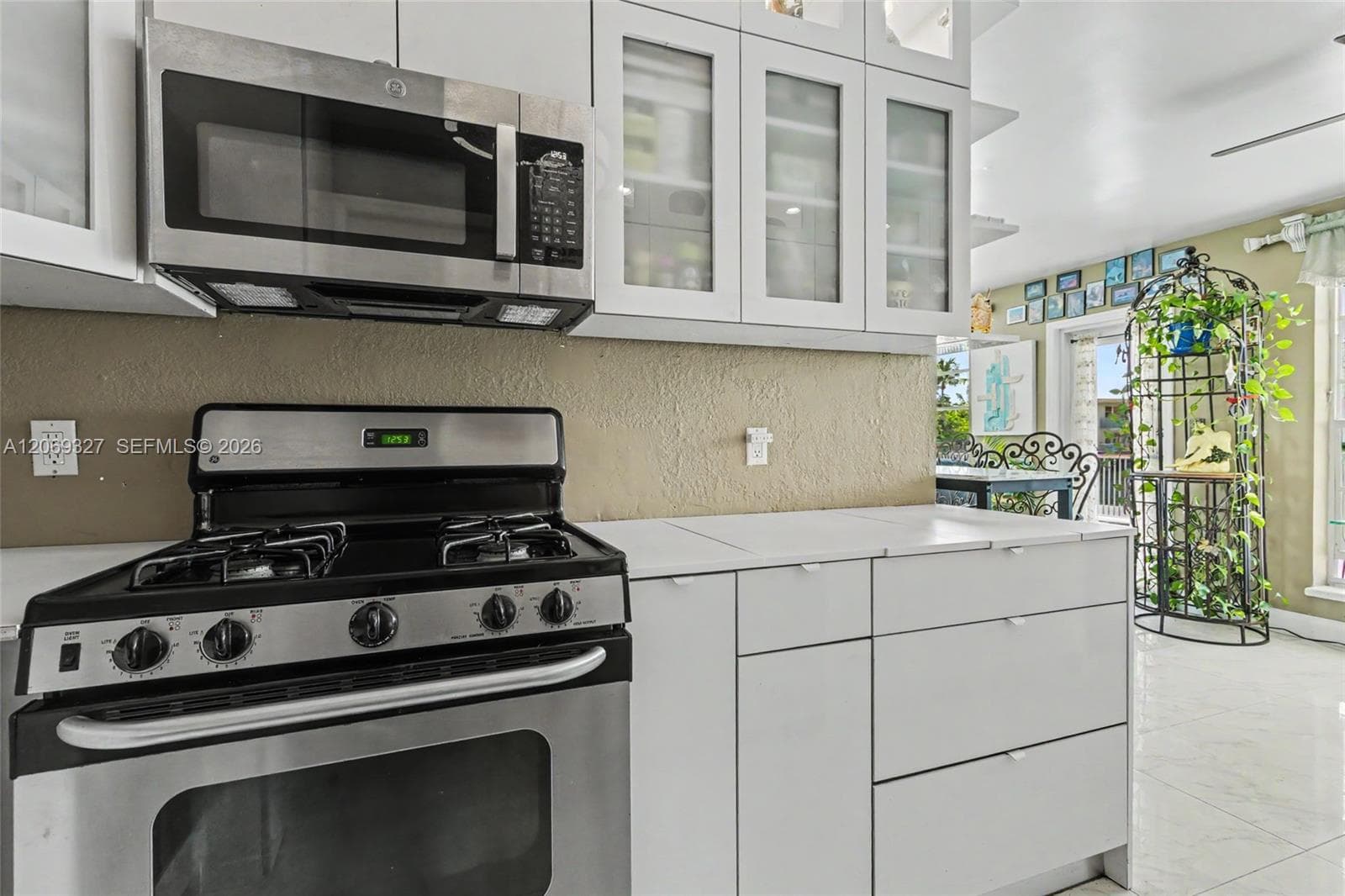 350 S Shore Dr # 15, Miami Beach FL 33141