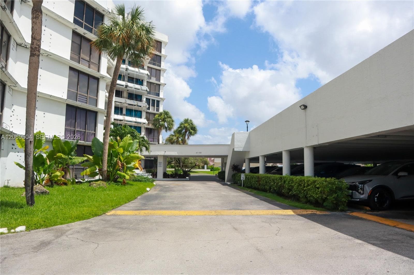13951 Kendale Lakes Cir # 310A, Miami FL 33183