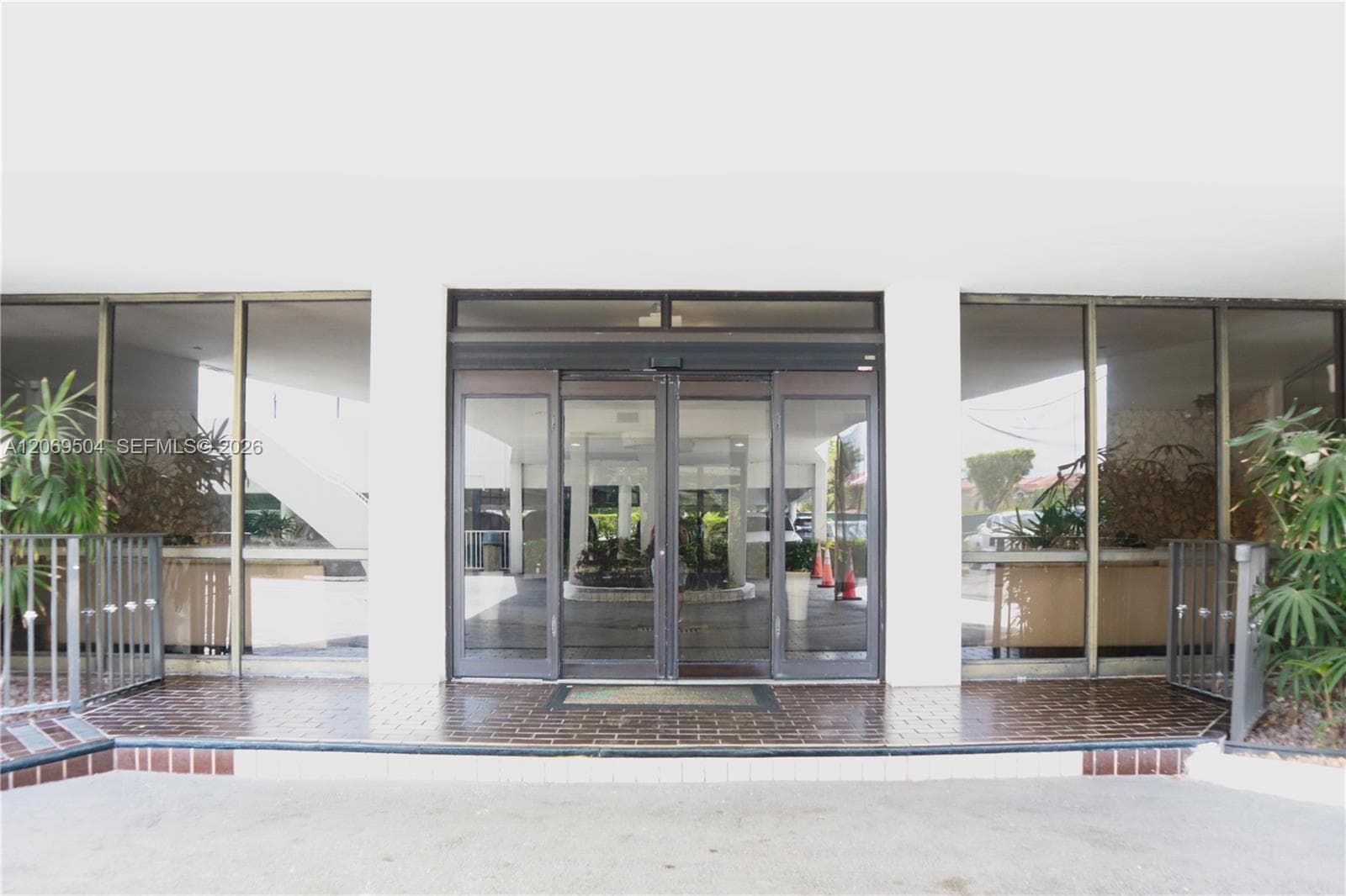 13951 Kendale Lakes Cir # 310A, Miami FL 33183