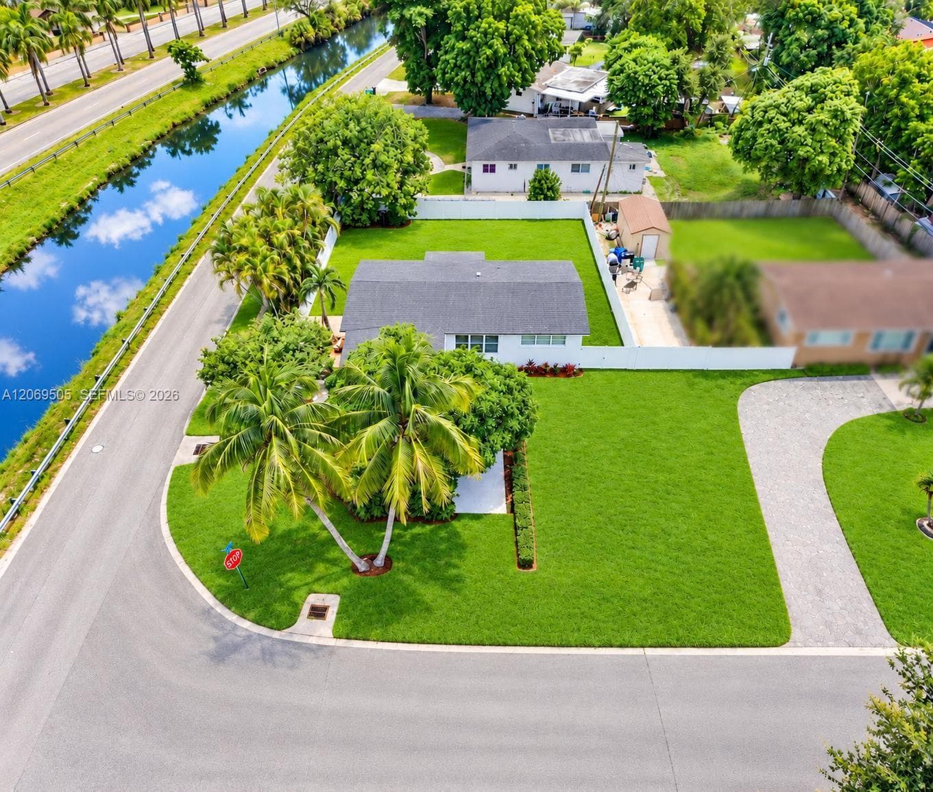 2200 NW 110th St, Miami FL 33167