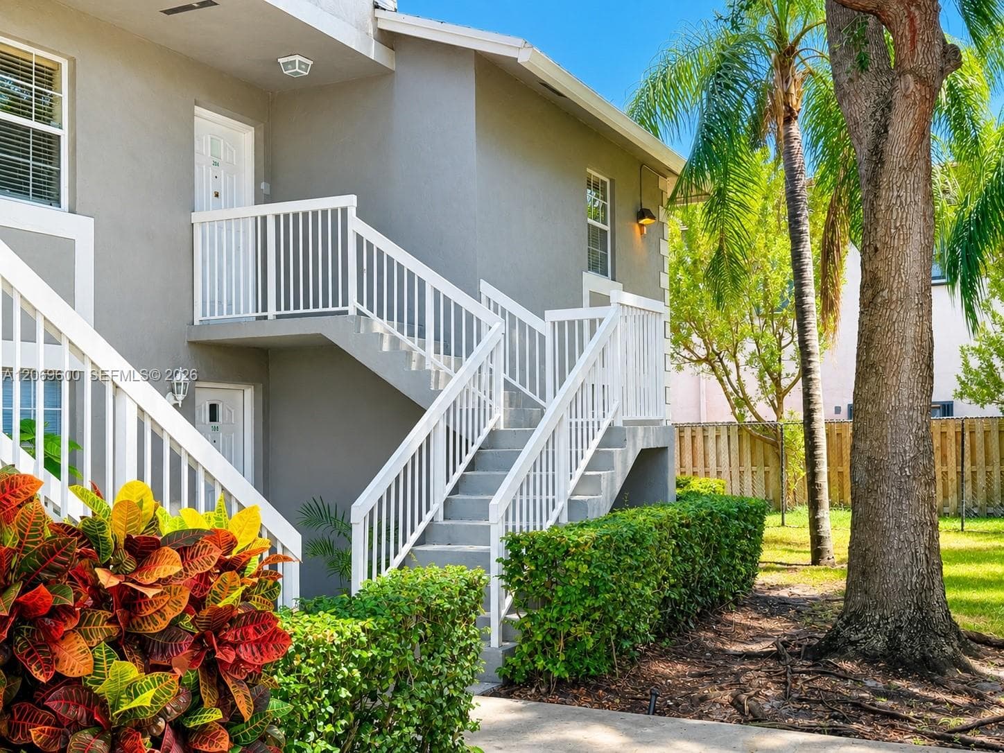 464 NE 210th Cir Ter # 10A, Miami FL 33179