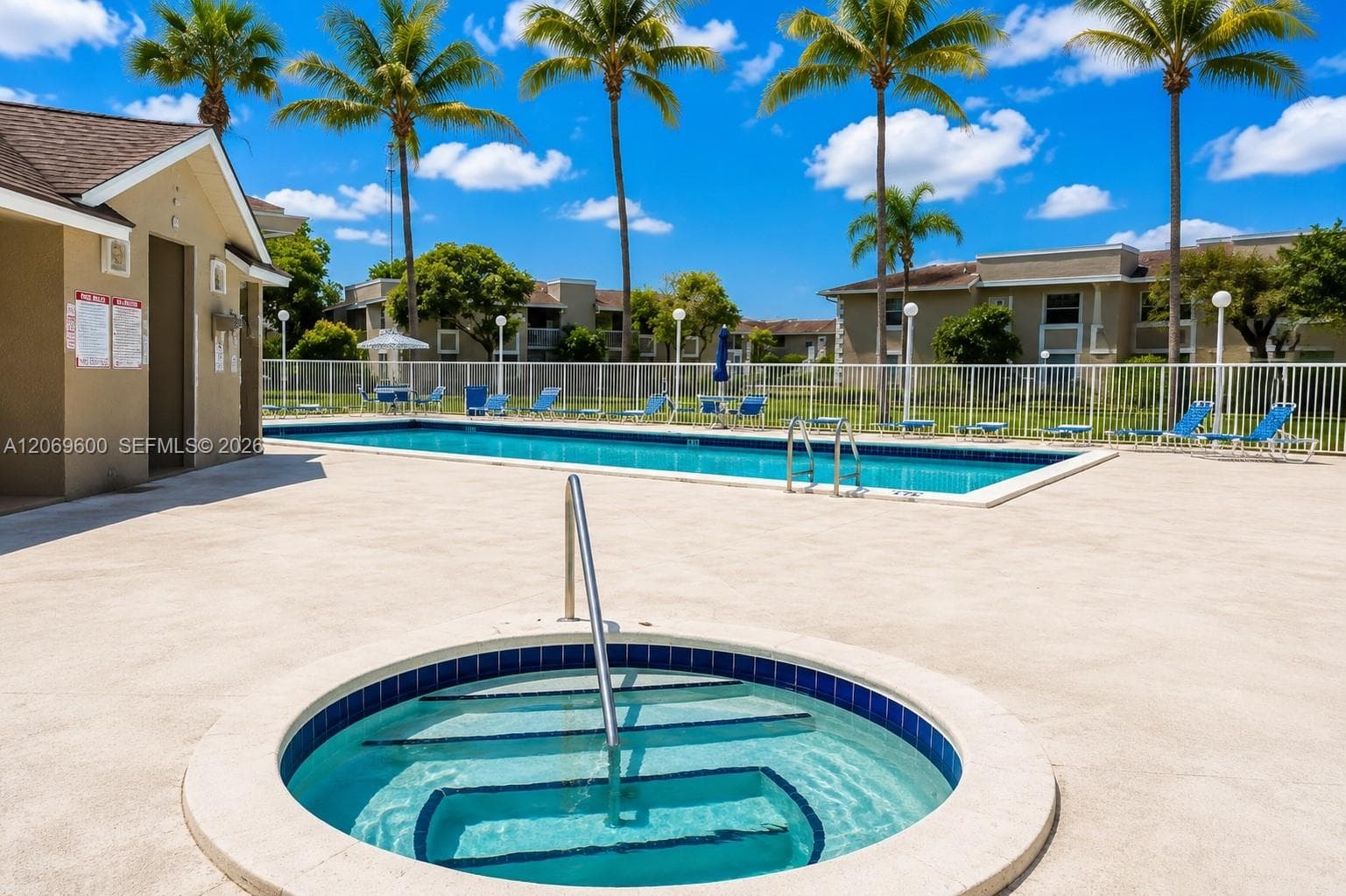 464 NE 210th Cir Ter # 10A, Miami FL 33179