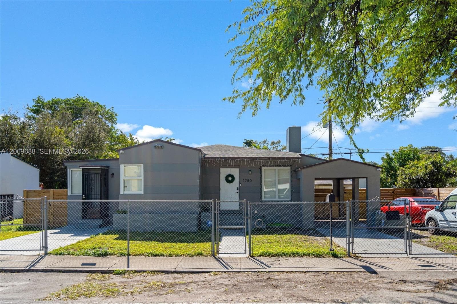 1780 NW 49th St, Miami FL 33142