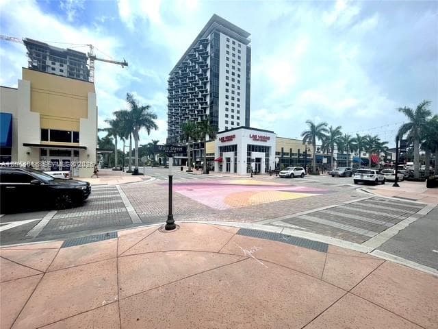 5252 NW 85th Ave # 1608, Doral FL 33166