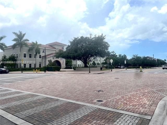 5252 NW 85th Ave # 1608, Doral FL 33166