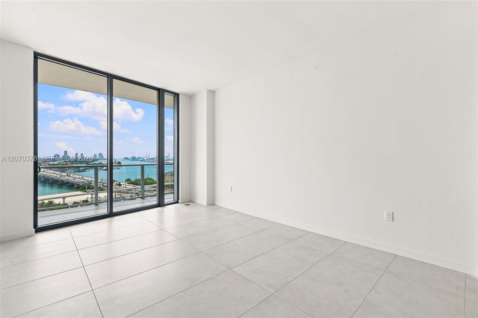1400 Biscayne Boulevard # 1605, Miami FL 33132