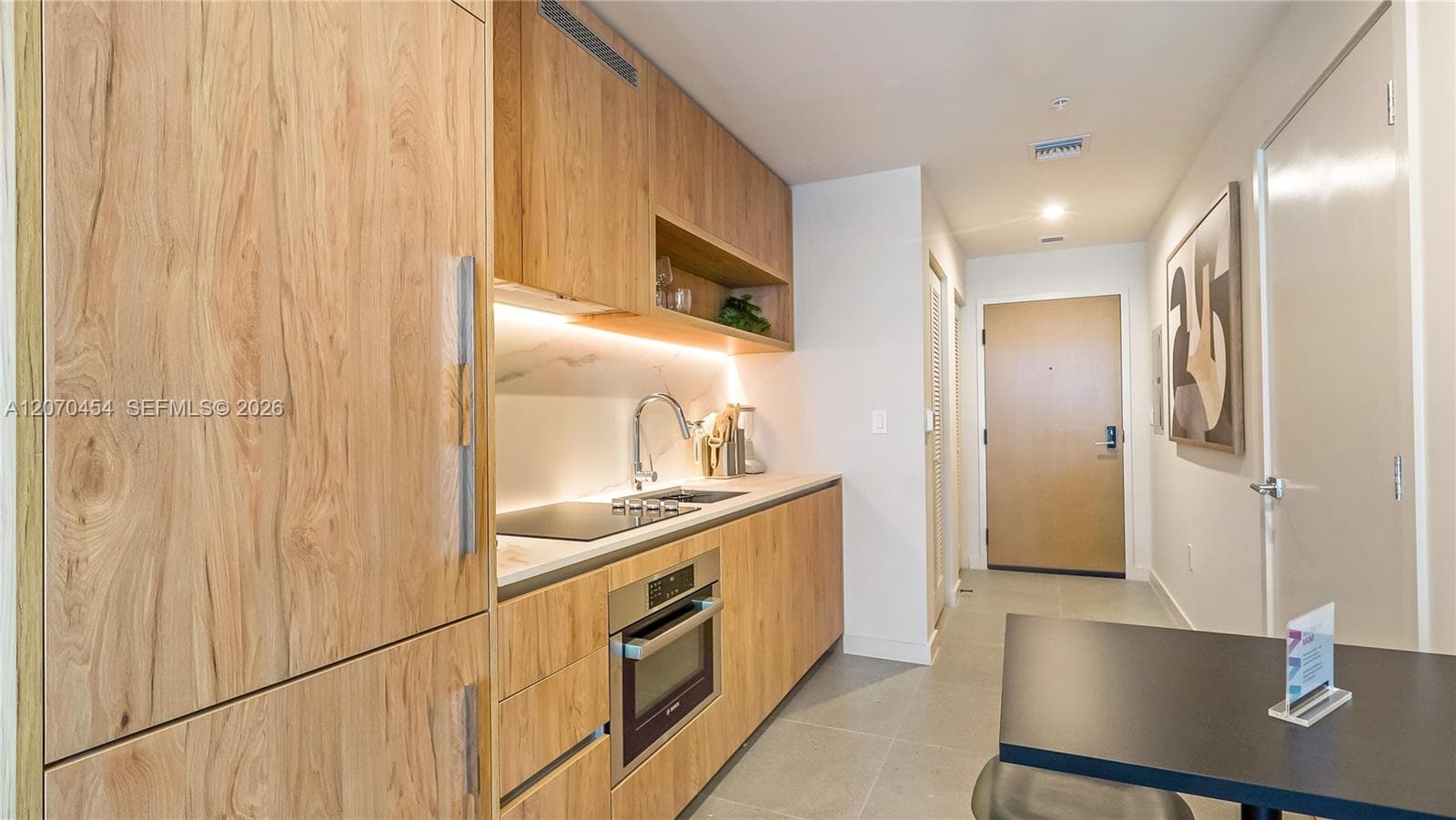 11 NE 6th St # 808, Miami FL 33132
