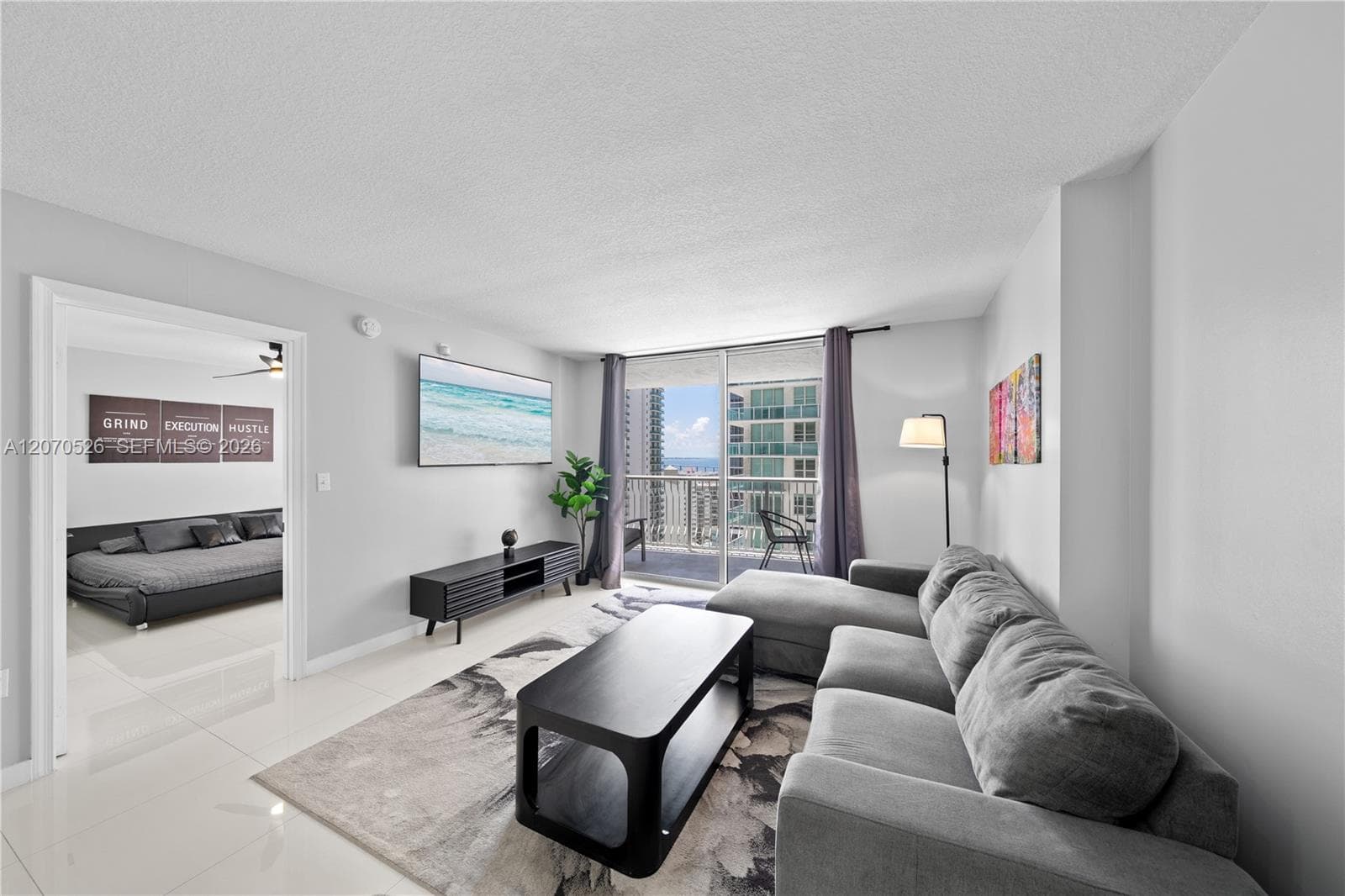 1200 Brickell Bay Dr # 2205, Miami FL 33131