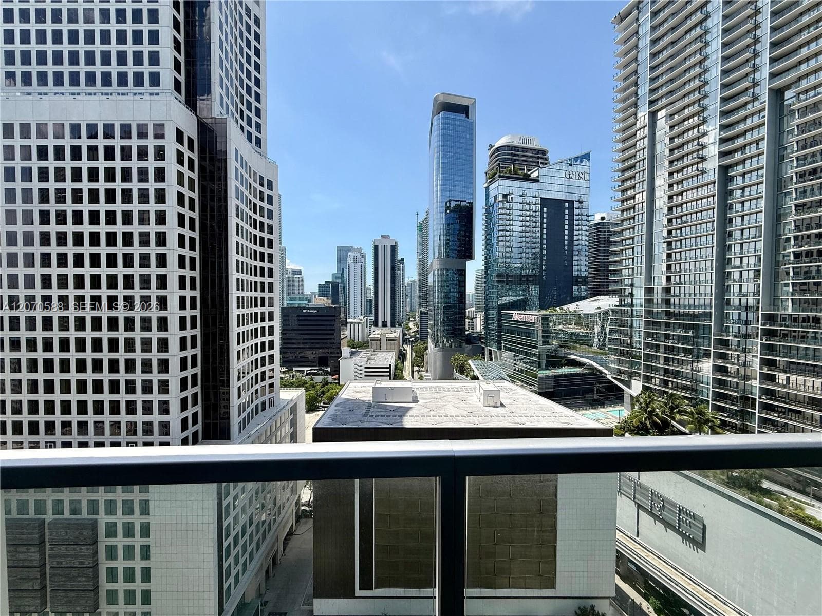 55 SE 6th St # 2404, Miami FL 33131