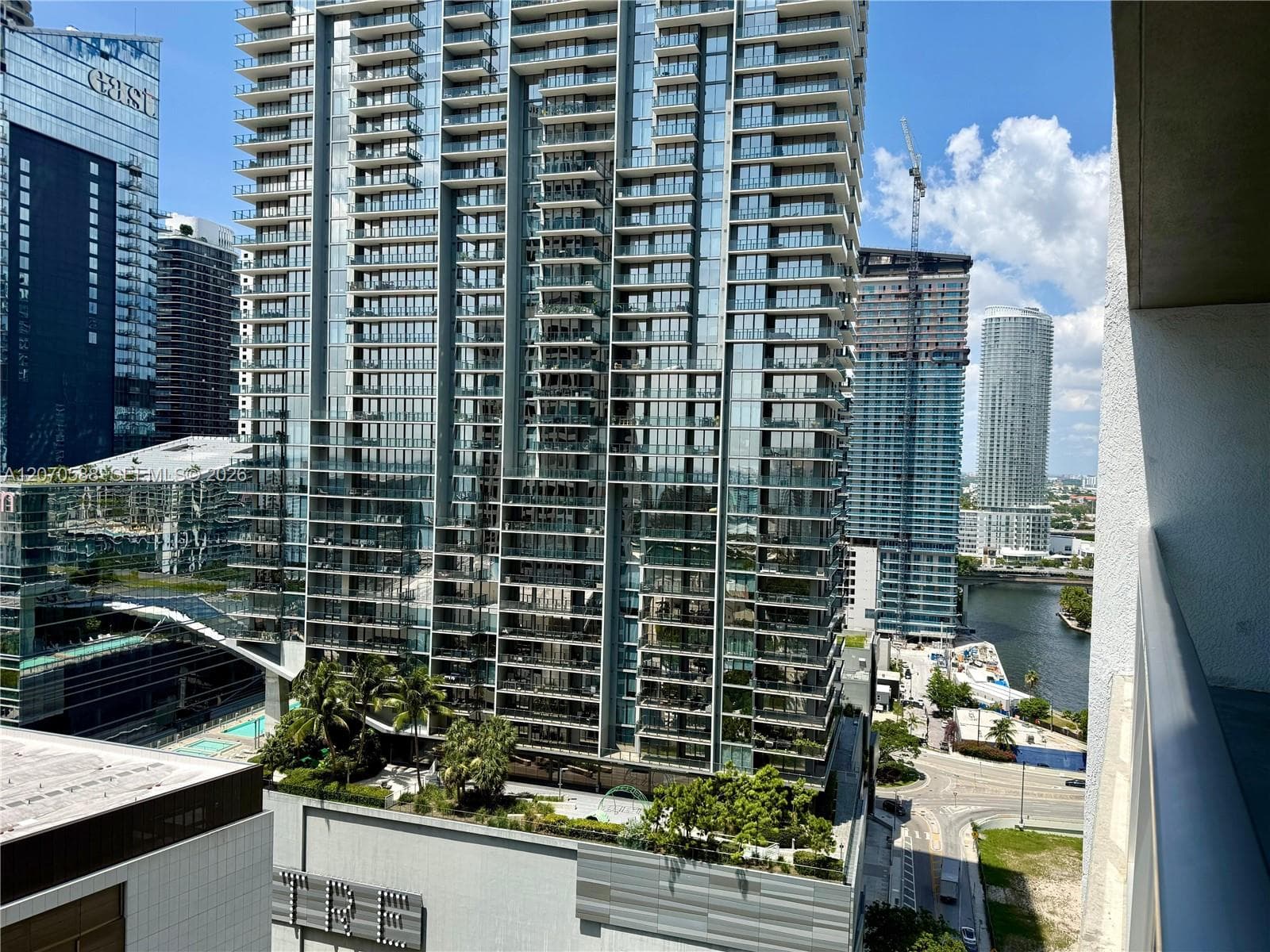55 SE 6th St # 2404, Miami FL 33131